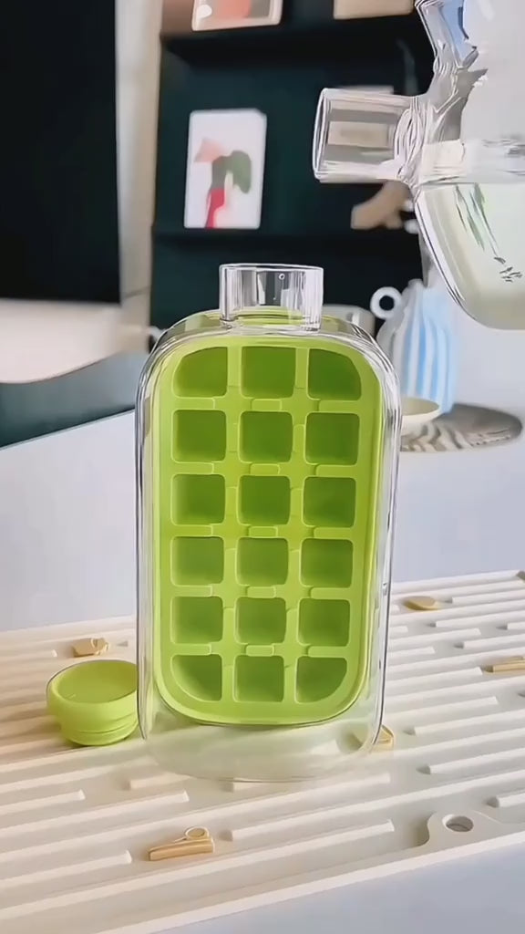 Load video: Ice cube maker in action - press-to-release mechanism creating perfect ice cubes